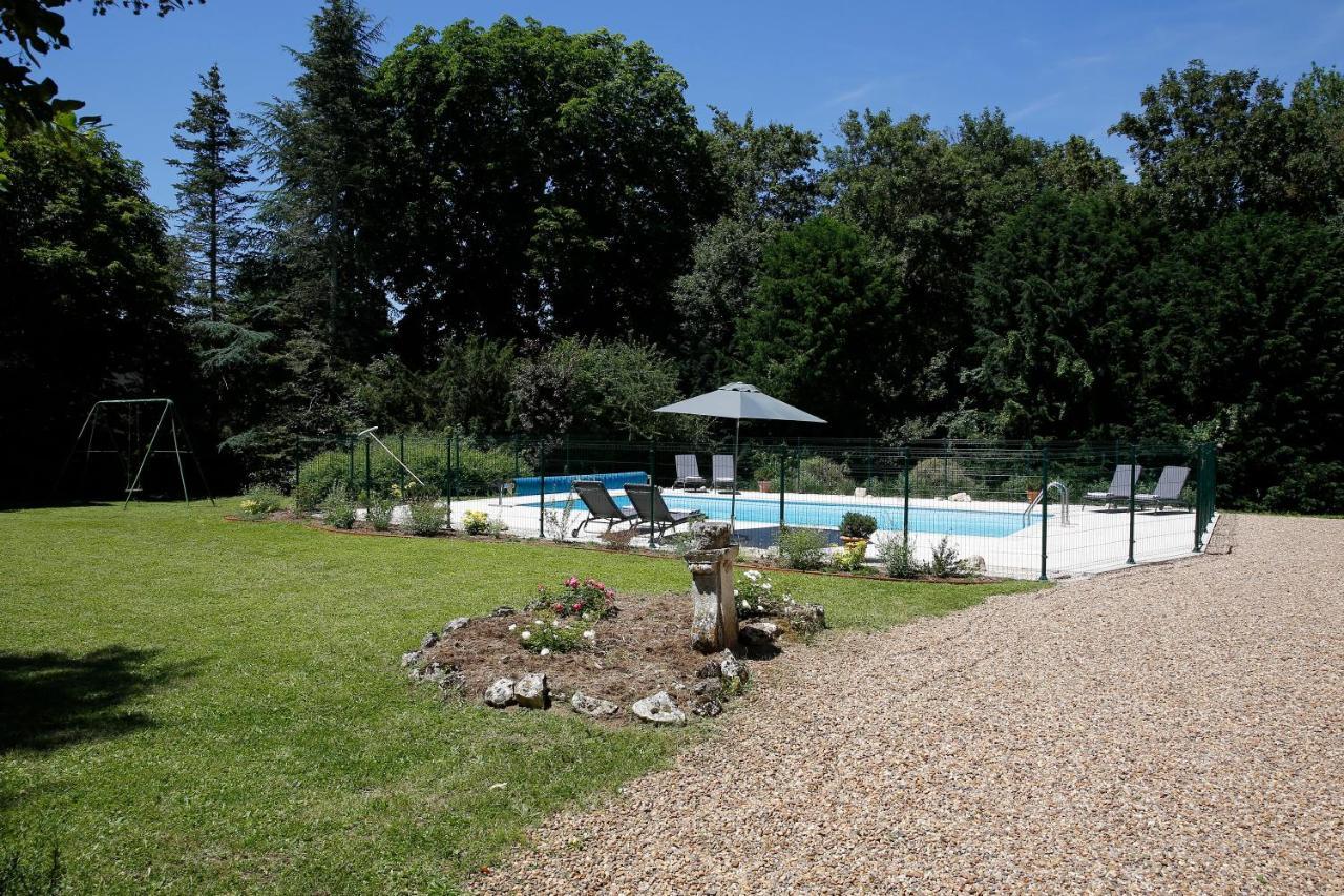 Le Clos Des Peziers Bed & Breakfast Vineuil  Bagian luar foto