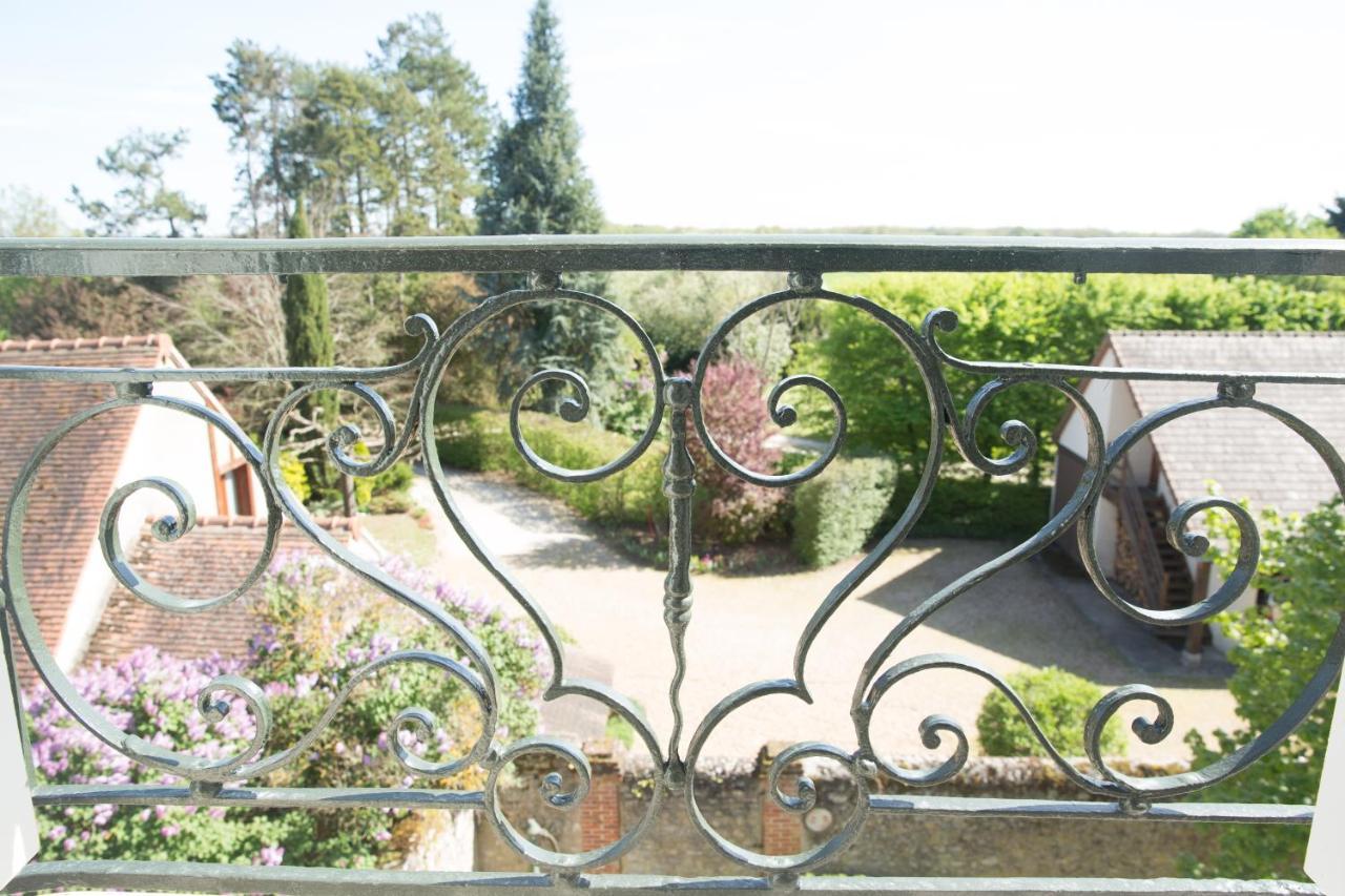 Le Clos Des Peziers Bed & Breakfast Vineuil  Bagian luar foto